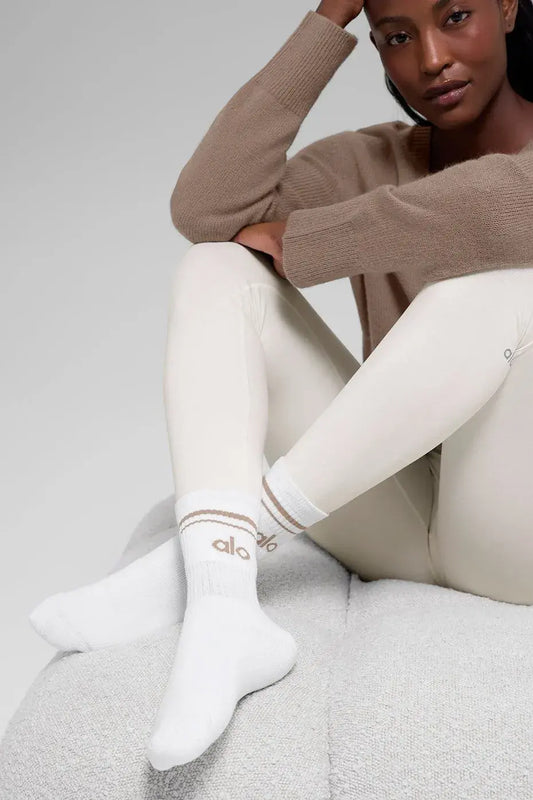 Calceta Chailatte, Alo Yoga.