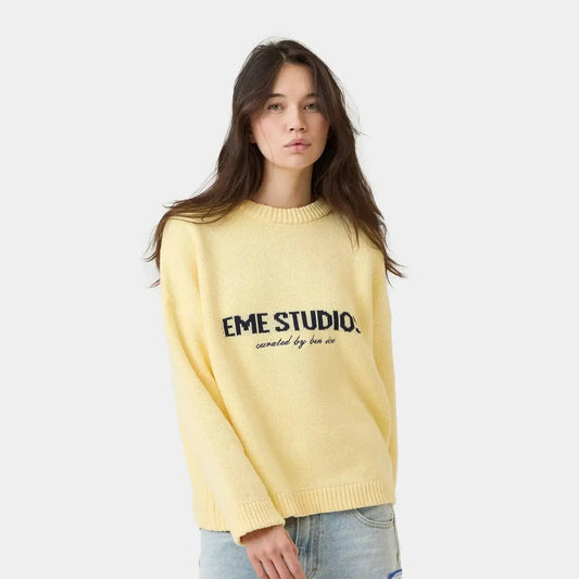 Polerón Eme Studio.