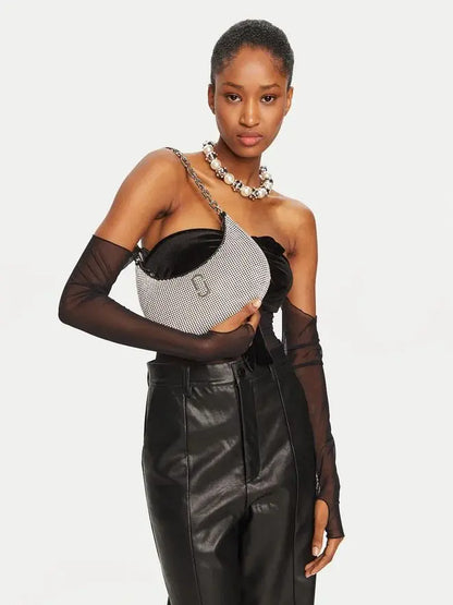 Cartera media luna, Marc Jacobs.