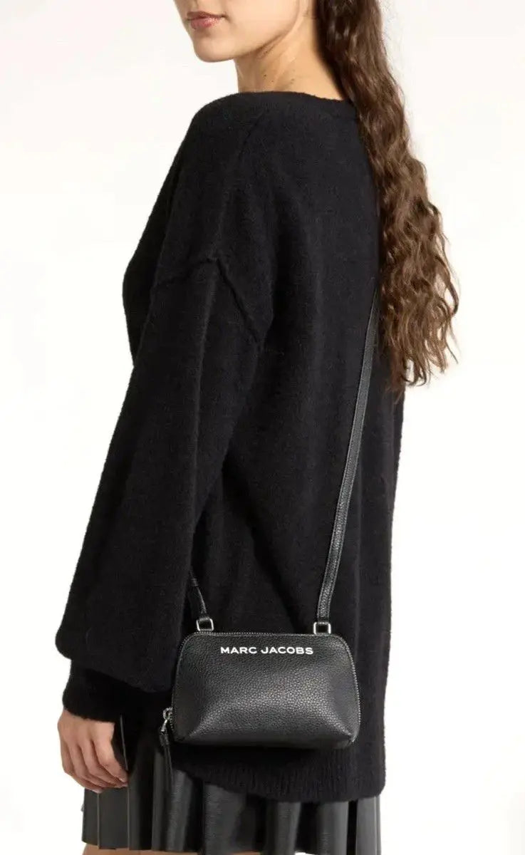 Crossbody mini negra, Marc Jacobs.