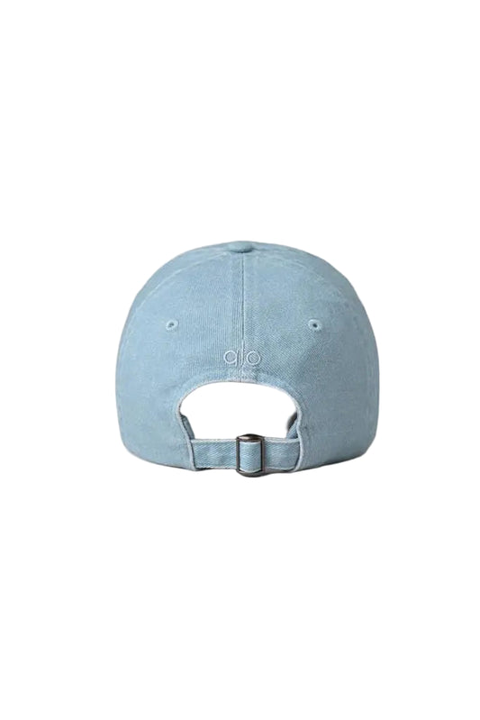 Gorra sky blue, Alo yoga.
