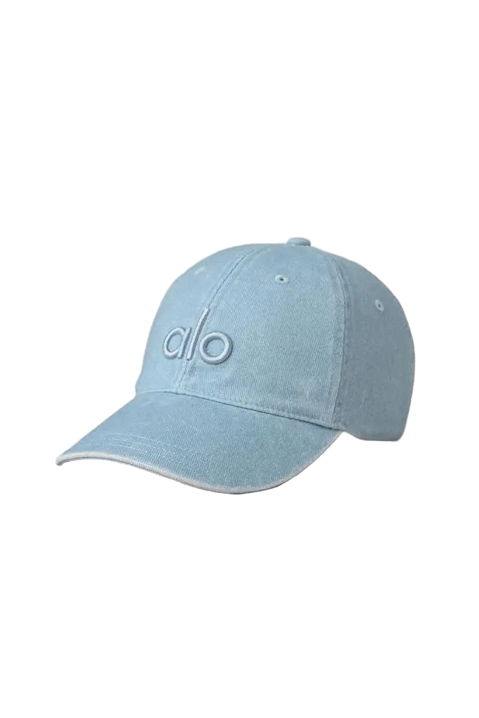 Gorra sky blue, Alo yoga.