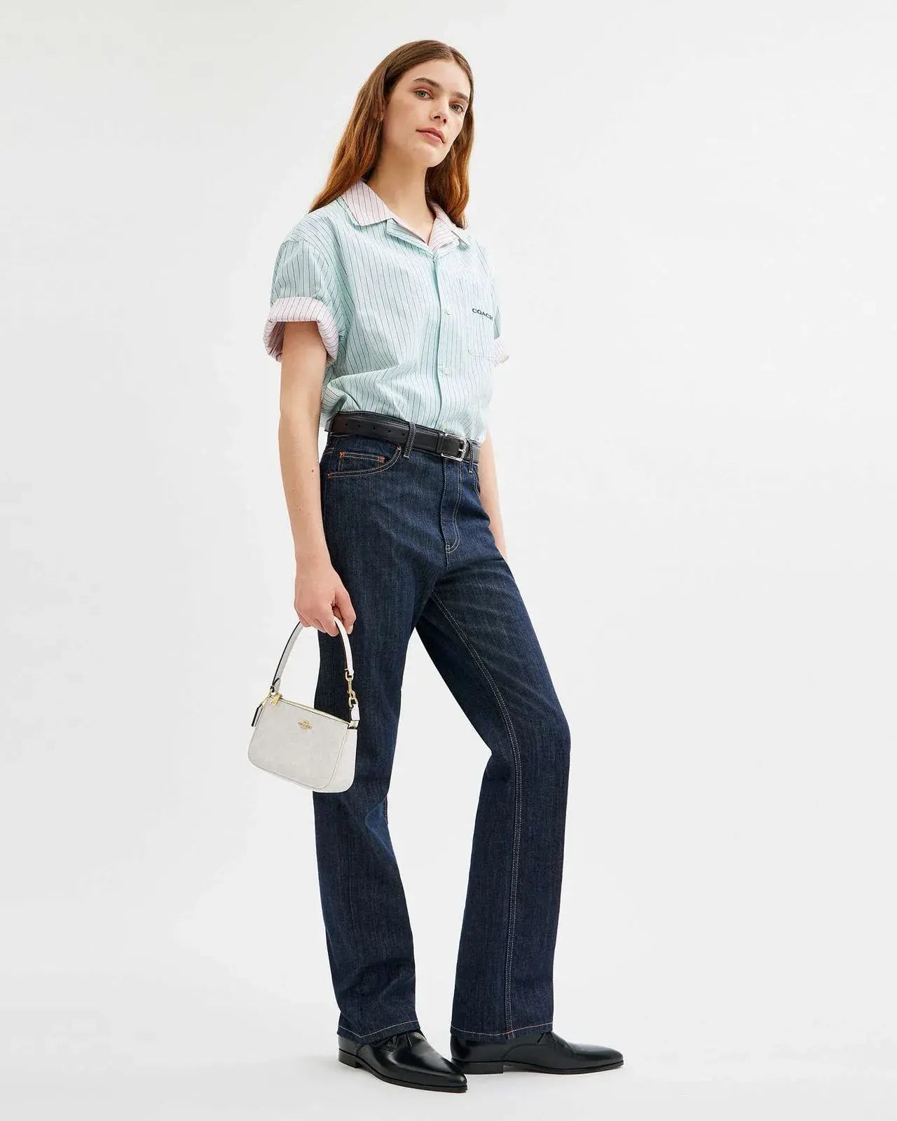 Nolita 19, Coach.