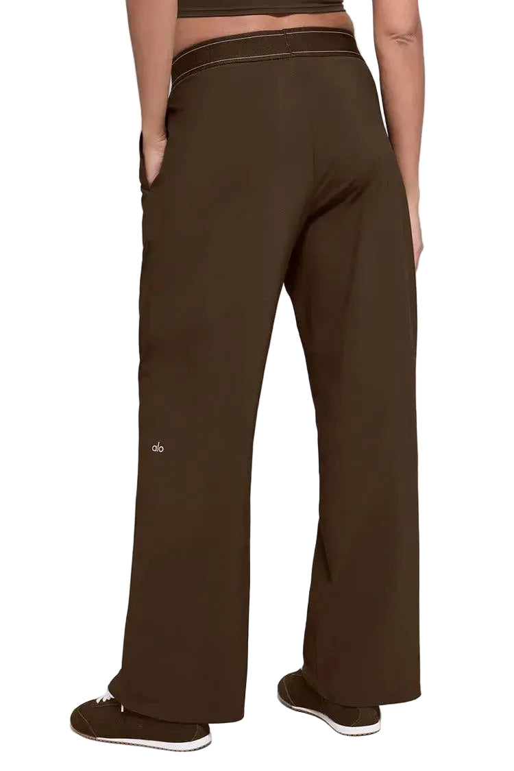 Alo yoga, Pantalón Suit Up.