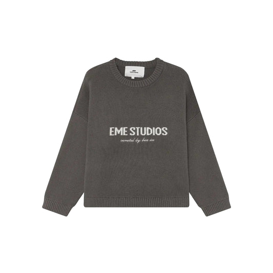 Polerón Eme Studio.